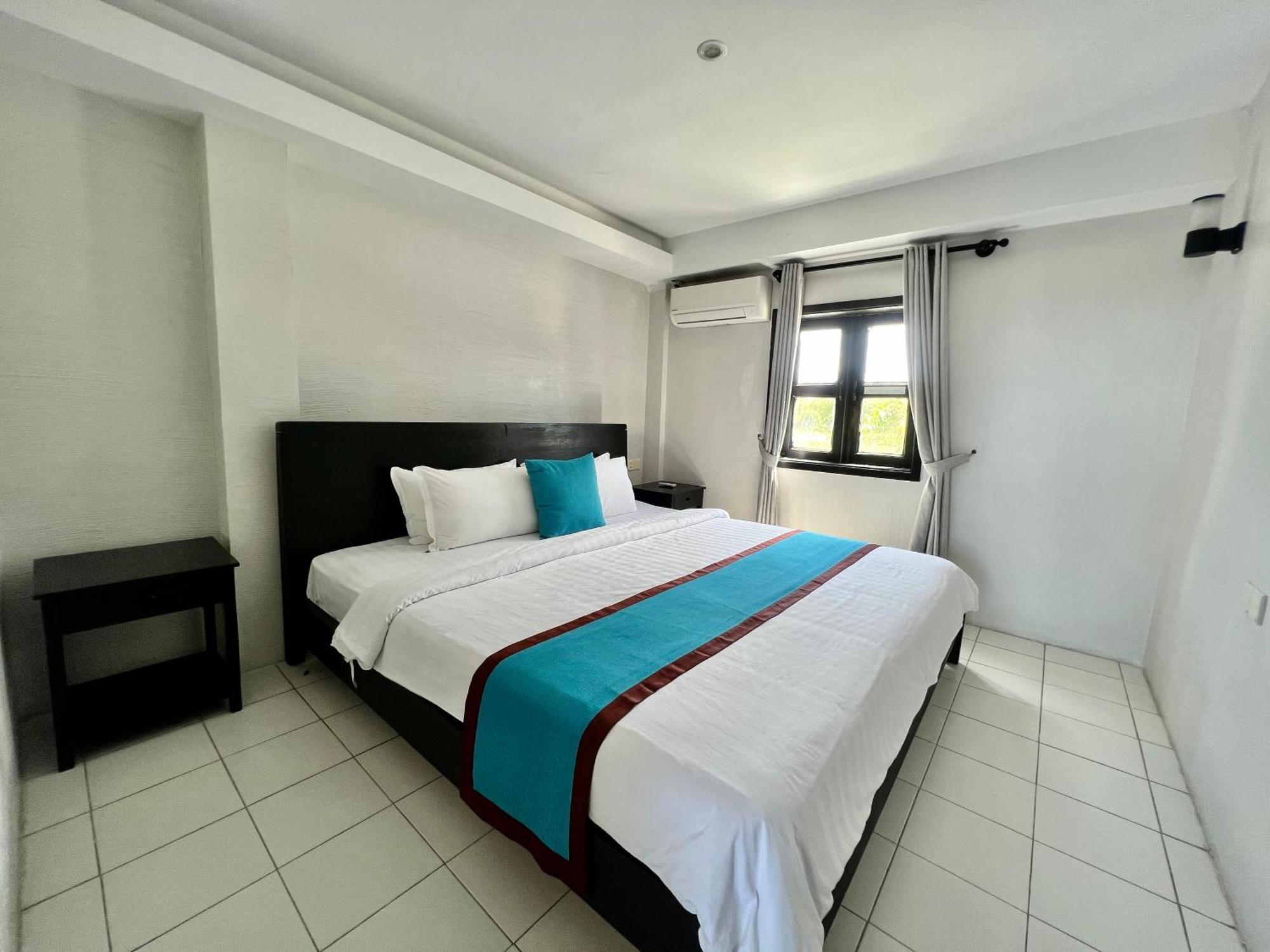 Mary & Hotel 4*